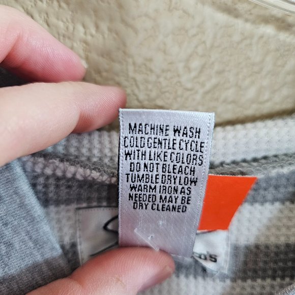 SPA by Chico's Gray Pullover Hoodie~Size 0/S - Picture 7 of 8